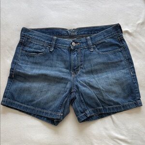 Old Navy Flirt Women’s Denim Shorts, Size 8